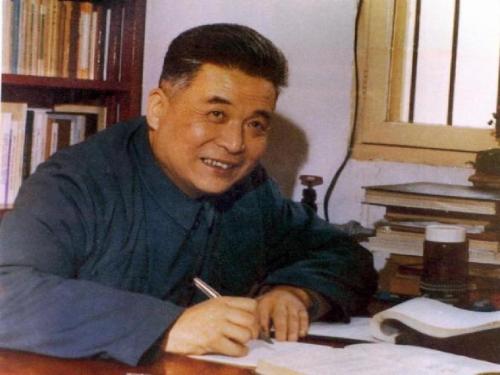 开云手机在线轻钢别墅龙骨设备厂家